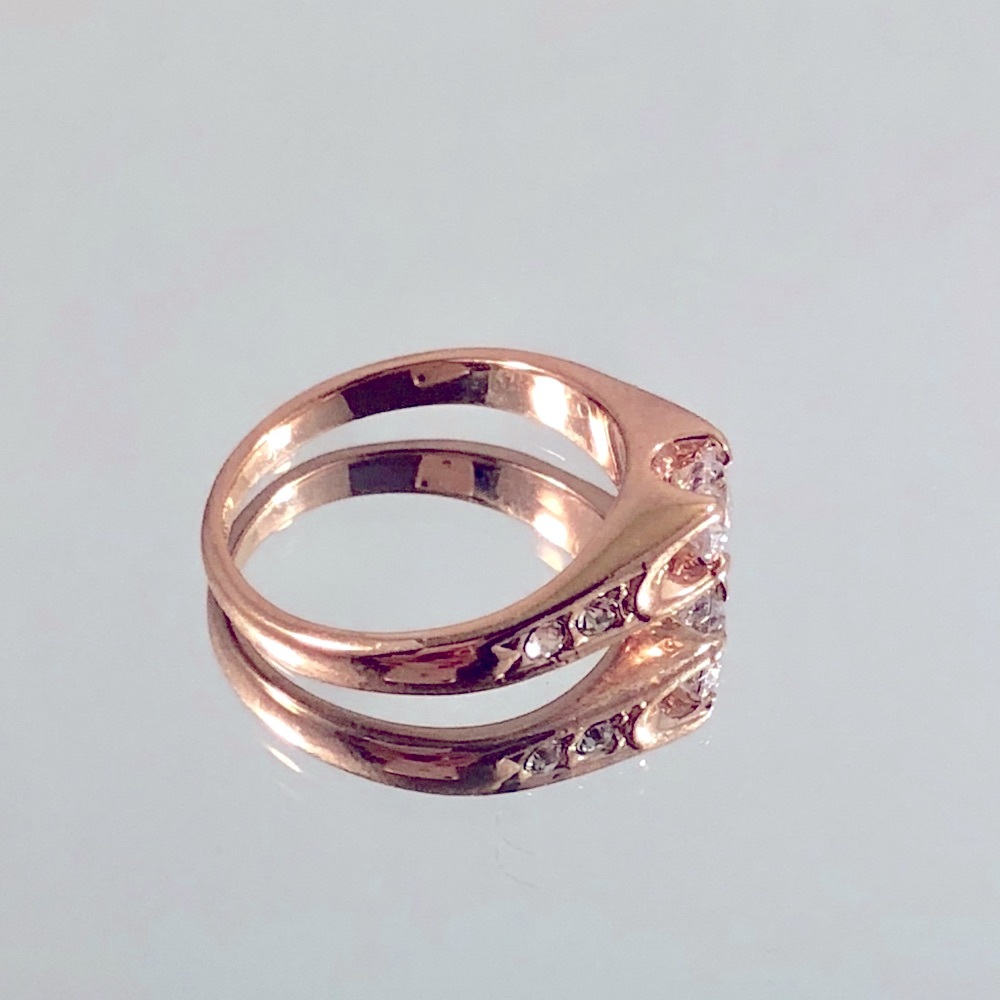 Rose Gold Rhinestones Ring - Picture 3 of 6